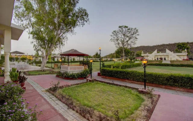 OYO 83174 Rani Bagh Resort