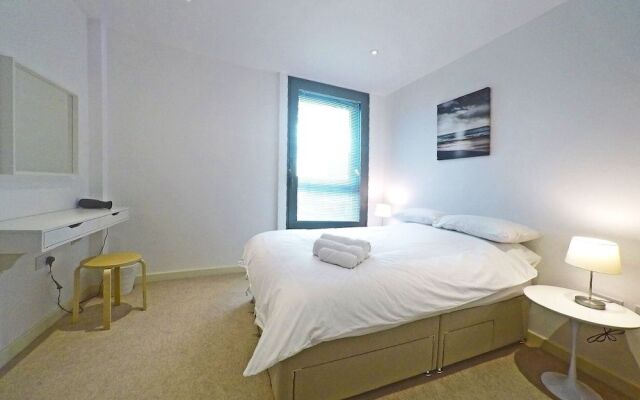 West Side Apartments Brentford