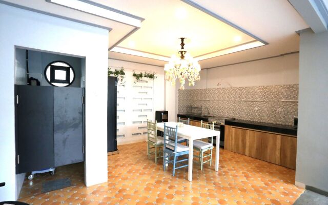 Urbanest Inn House TB Simatupang