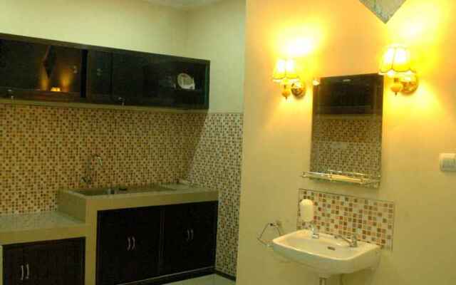 OYO 3810 D'yolland Exclusive Kost & Guesthouse Syariah