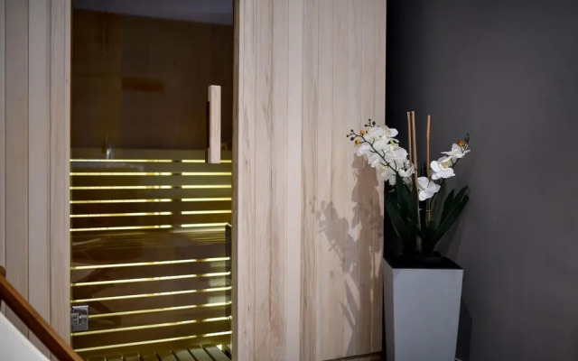 Awesome Home in Lisicic With 3 Bedrooms, Wifi and Sauna