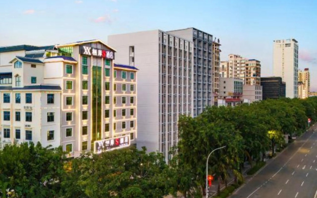 Xi'an S Hotel (Dongfang High-speed Railway Station Branch)