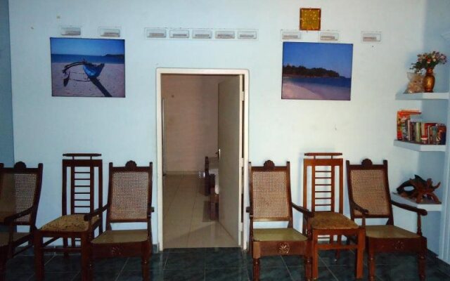 Triinco Huts