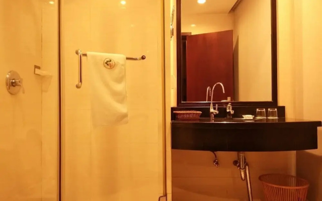 Jiuhuashan Center Hotel