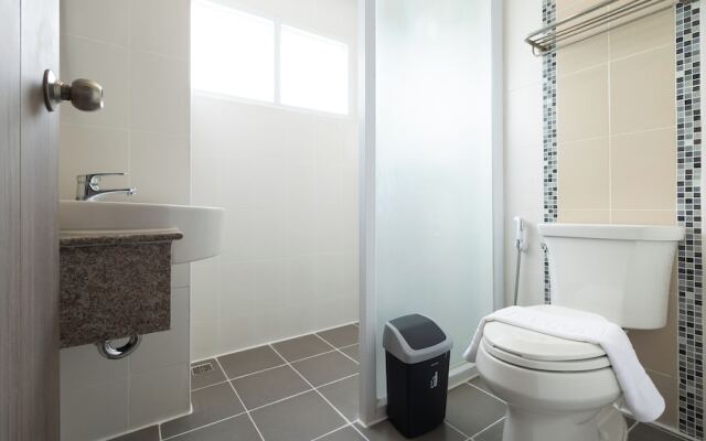 B2 Lampang Boutique & Budget Hotel