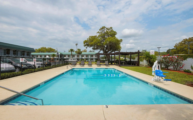 Best Western Central Inn