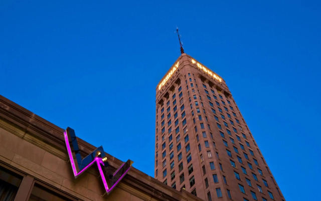 W Minneapolis - The Foshay