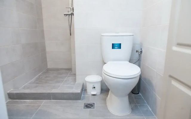 Brand new apt in central Athens