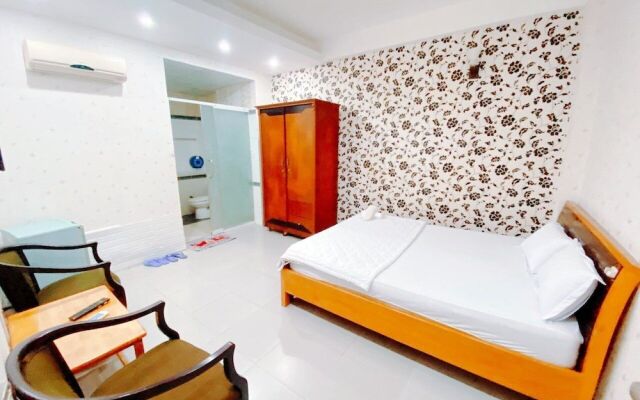 Phuoc Hai Hotel By The Moment