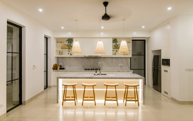 VILLA UNDER THE SUN· Luxury & Indulgence - close to FINNS BEACH CLUB – Guest Rooms – Tibubeneng