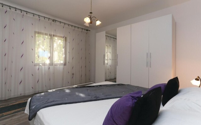 Stunning Home in Gata With Wifi and 2 Bedrooms