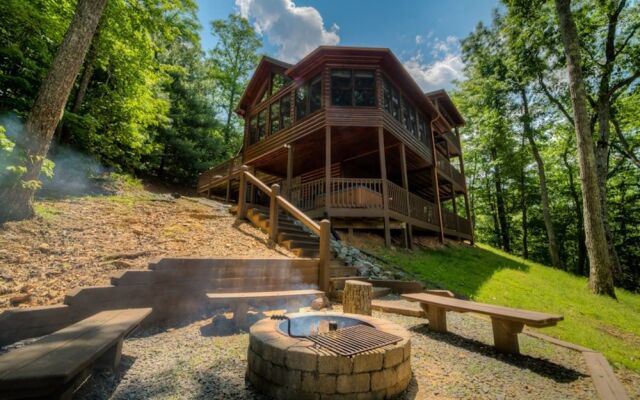 Skyline Lodge by Escape to Blue Ridge