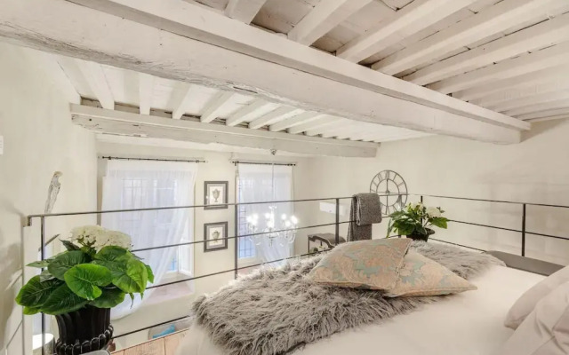 Paolo Guinigi Apartment Suite