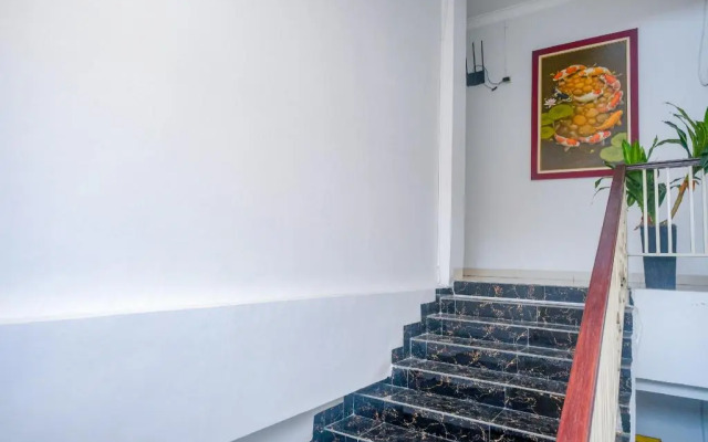 RedDoorz near Hermes Place Polonia Medan