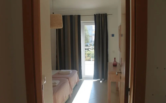 CG 11C - Pool - Cabanas Gardens