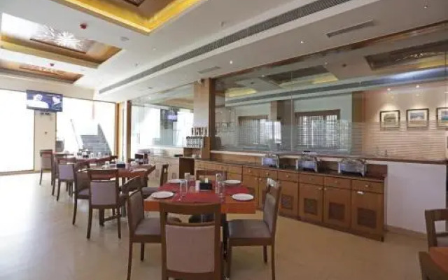 OYO Premium Bhosari MIDC
