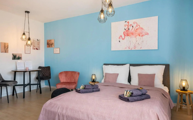 FREE LIVING - Tropical Studios, Zentral, Parking, Küche, Wlan