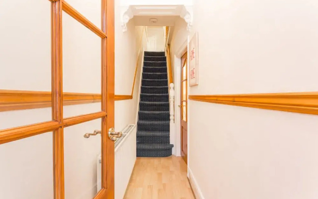 Liverpool Short Stay-Malden Suite