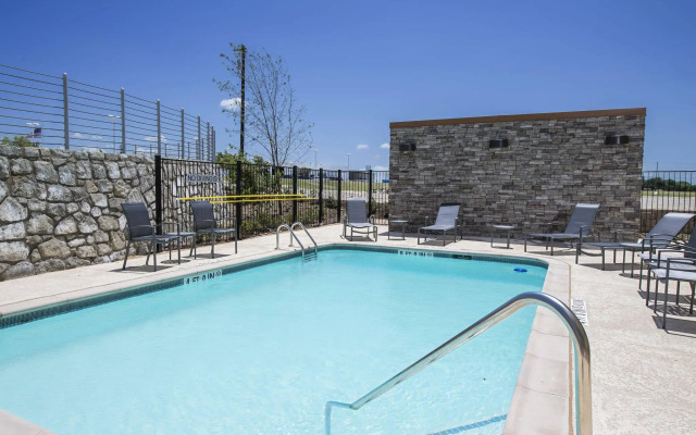 Fairfield Inn & Suites by Marriott Dallas Waxahachie