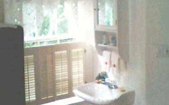 Nichols Guest House B & B