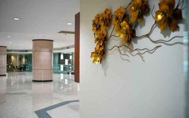 TF Riverside Hotel
