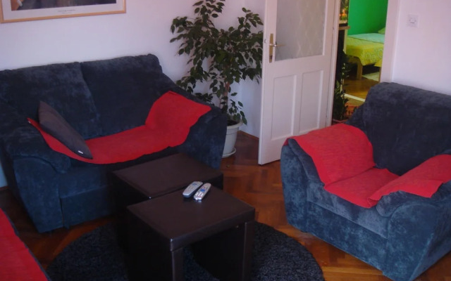 Anmar Apartments