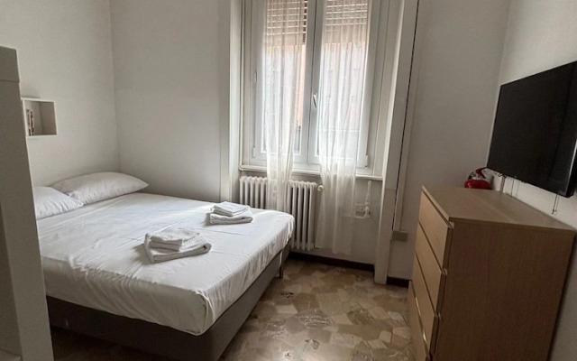 Cosy Studio Quick Metro Ride to Centre