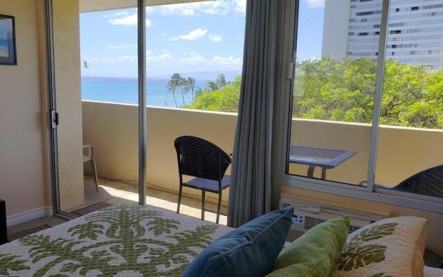 Diamond Head Beach Hotel 805