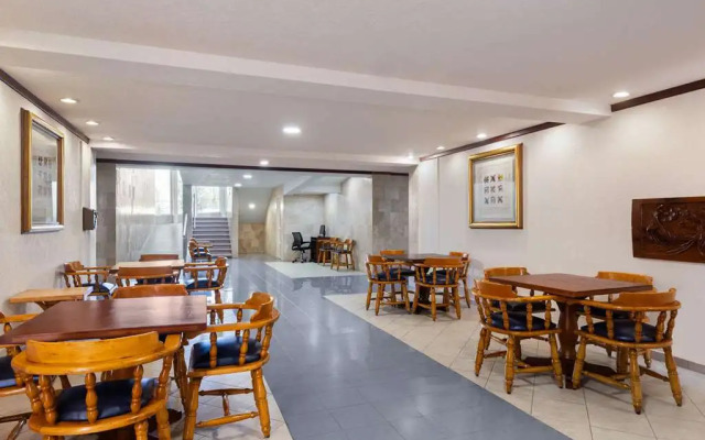 Howard Johnson by Wyndham Toluca