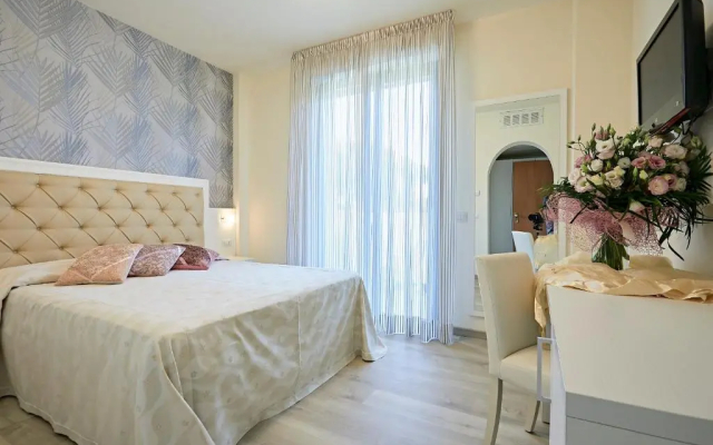 Hotel Athena