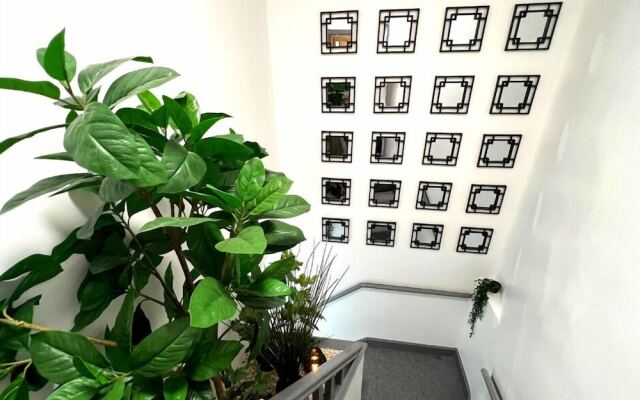 Darlington Suites by SA Stays