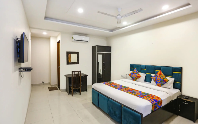 Fabhotel Shiv Rachna
