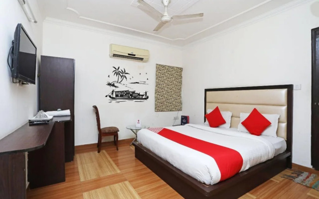 Stay South Plaza By OYO Rooms