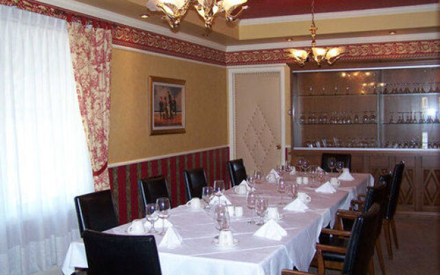 Motel Claire Fontaine