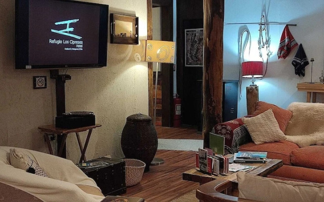 Refugio Los Cipreses Hotel