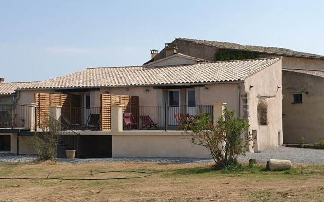 Domaine les Bayles - Chambres d'hôtes