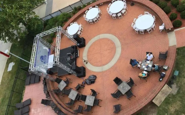 Roberts Riverwalk Urban Resort Hotel