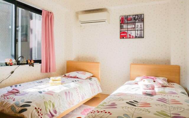 Breeze Shortstay Female Only