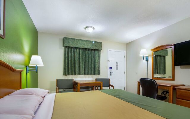 Scottish Inn & Suites