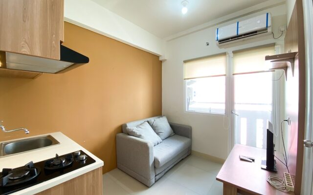 Comfort And Strategic 2Br At Green Pramuka City Apartment
