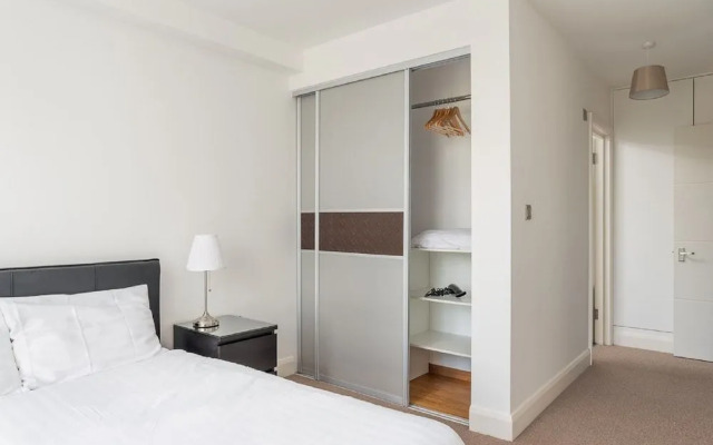 Modern Bedford Blues Apartment