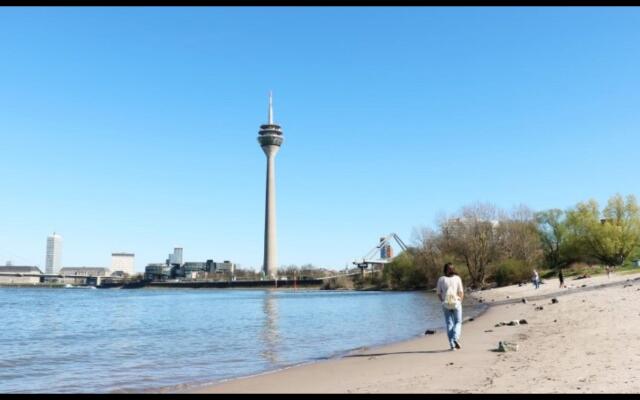 Hotel Indigo Düsseldorf - Victoriaplatz, an IHG Hotel