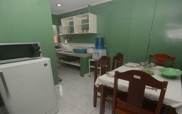 Baranda's Place