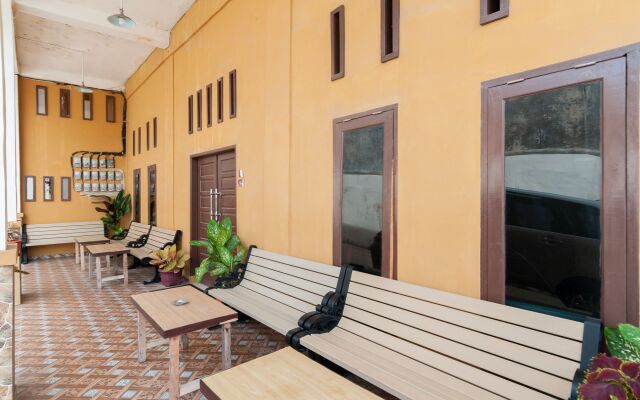 Urbanview Hotel Nisura Homestay Medan by RedDoorz