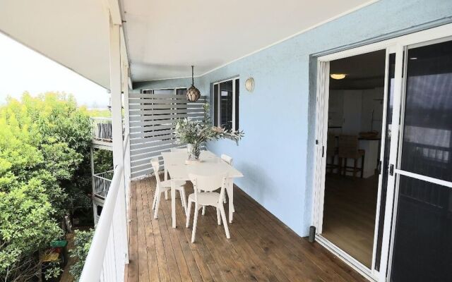 Beaches 1 - 1/7 Convent