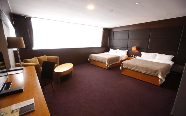 The Corporate Hotel and Resort in Nukht
