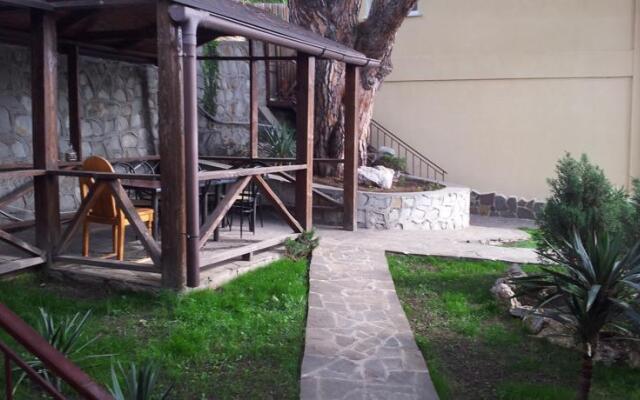 Deluxe Classic Guest House