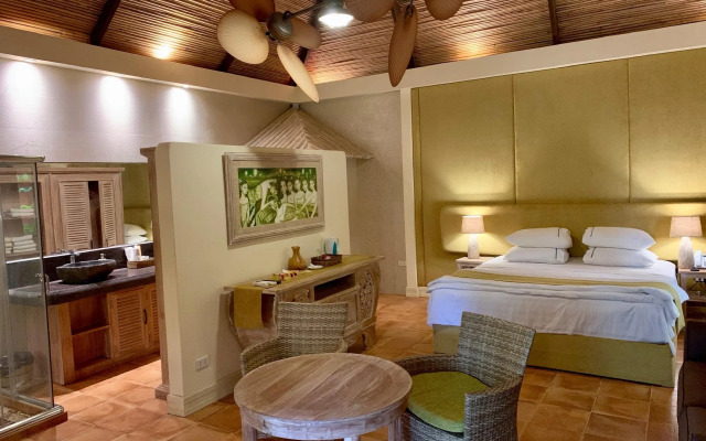 Coco Grove Beach Resort