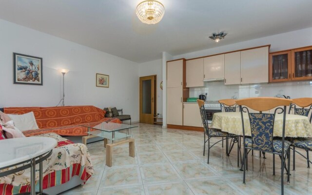 Nice Home in Zambratija With Wifi and 2 Bedrooms