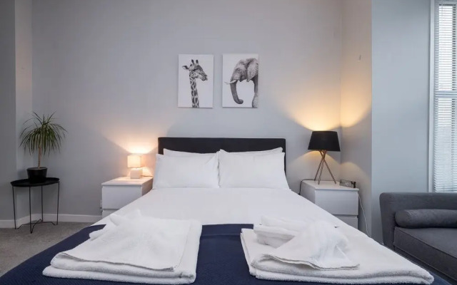 1 & 2 Bed Near Brighton Beach By Opulent